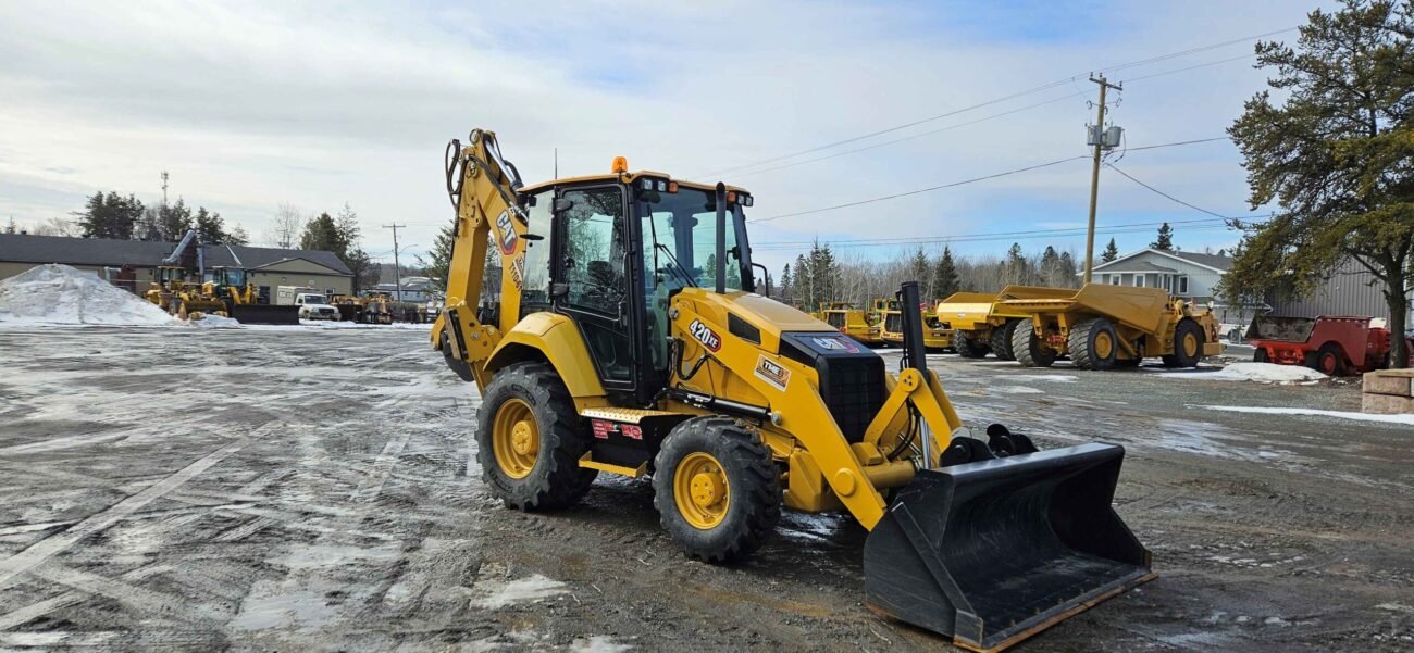 2023 CAT 420XE Backhoe Loader