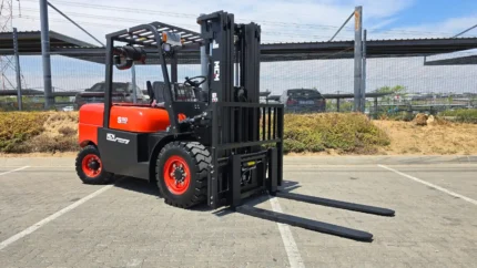 MCM S50 Forklift
